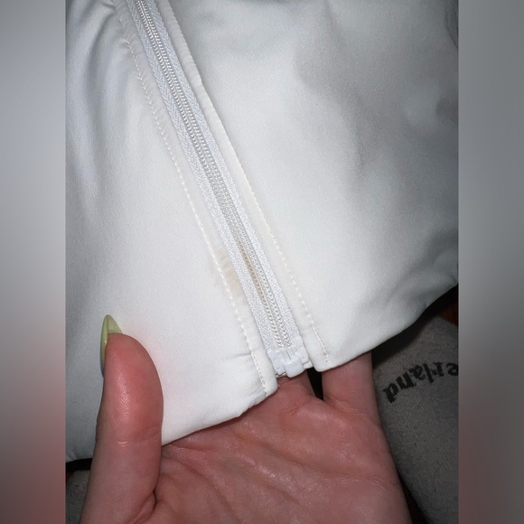 Women’s Lululemon Jacket - Picture 5 of 6